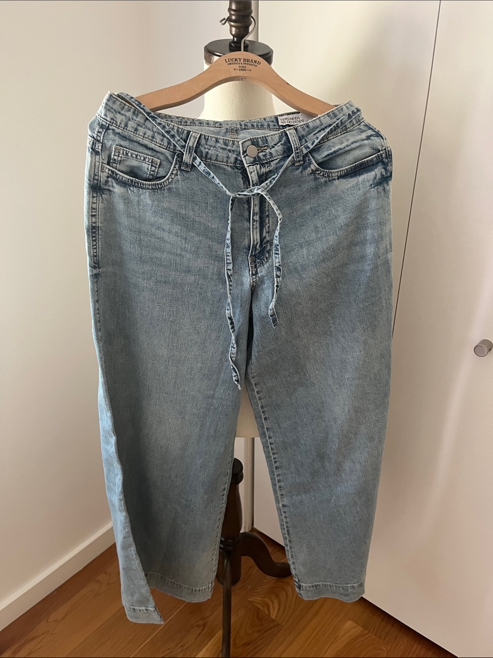 Vero Moda Light Blue Tie-Waist Boyfriend Jeans